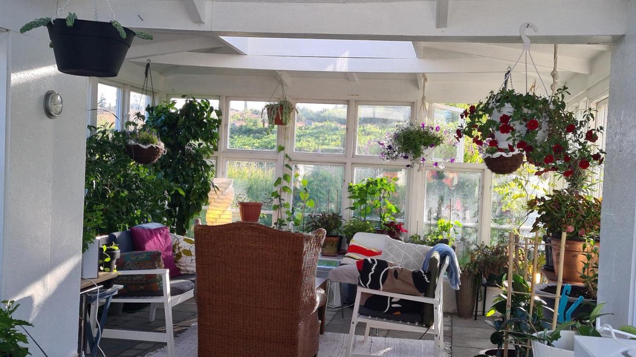 Villa Luna Breakfast Hotel Killeberg Bagian luar foto
